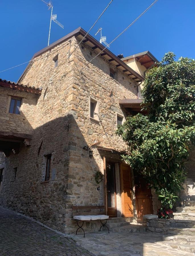 Ferienwohnung Il Nido Di Matilde _Monolocale Design Sul Fiume_ Rossena Exterior foto